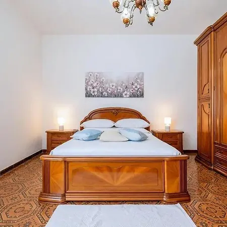 Apartmán Rustic Charm 5 *